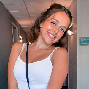 Meet your Posher, Ellie